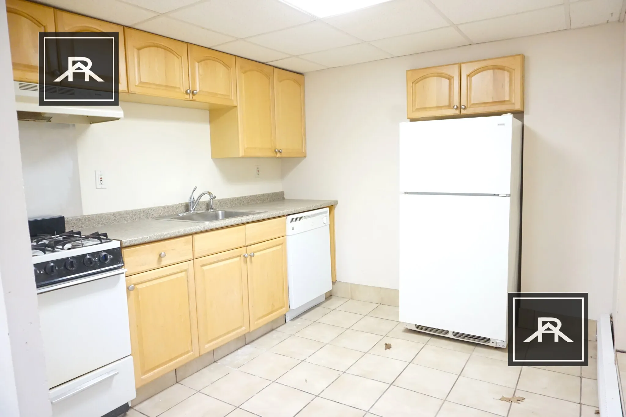 15 Glenville Ave, Allston