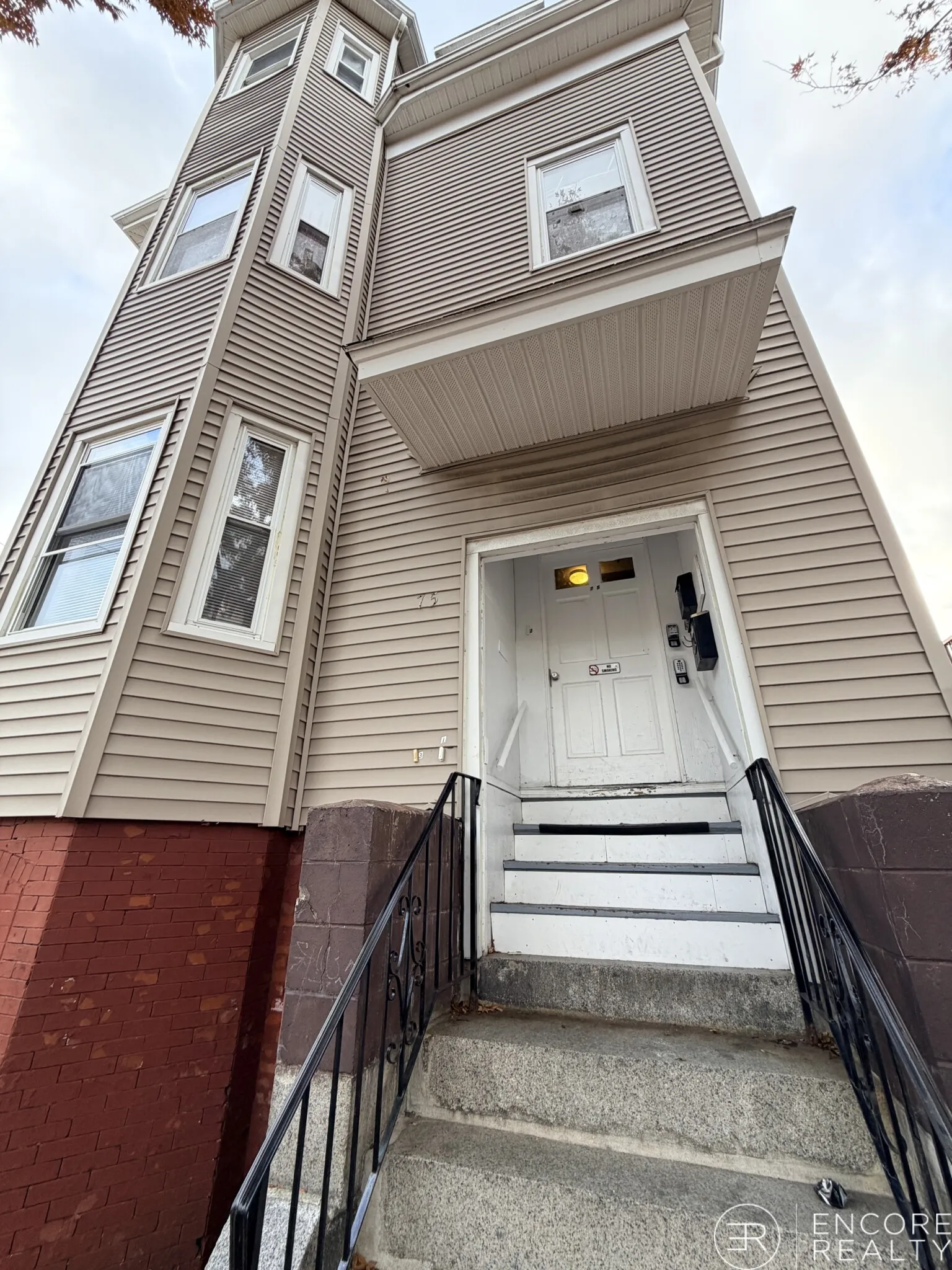 75 Putnam St, Eagle Hill