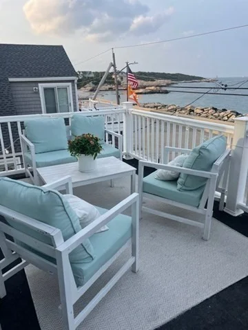 131 Glades, Scituate