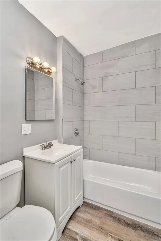 352 Norfolk St, Dorchester