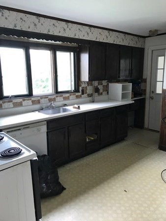 3 Goldsmith Ave, Medford