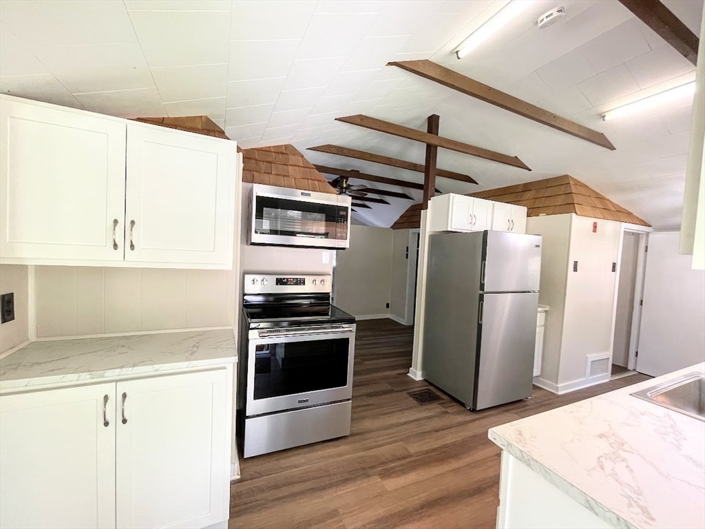 201 Fire Road, 16, Lunenburg