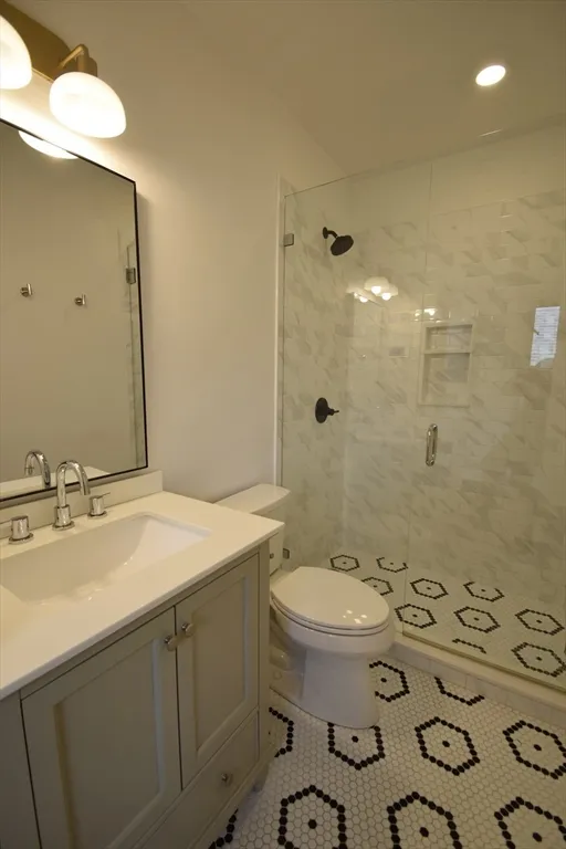 15 Maywood St, Roxbury