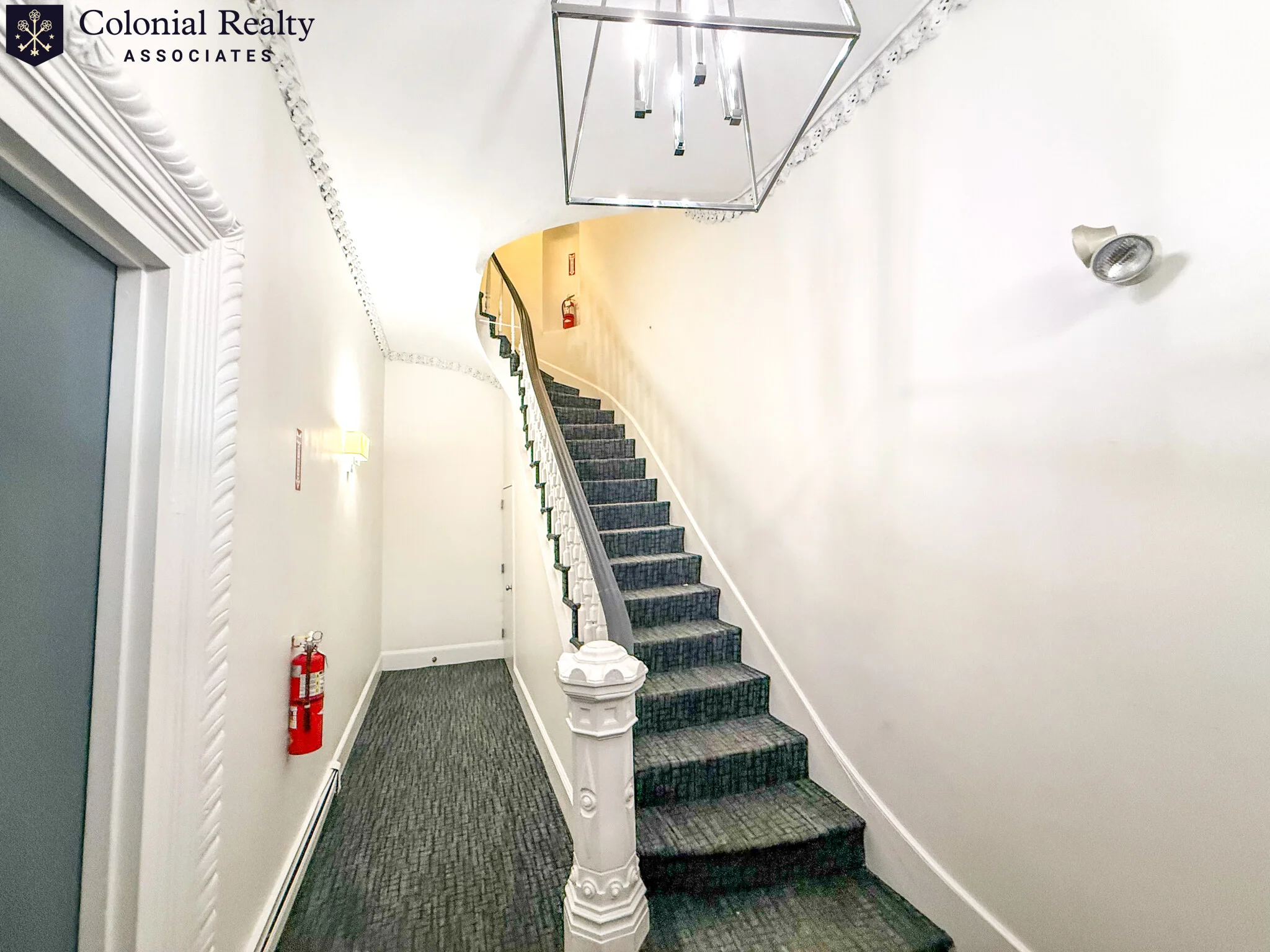 521 Massachusetts Ave, Roxbury