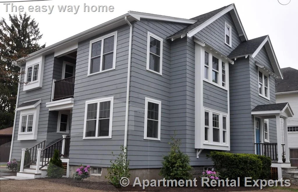 48 Maynard St, Arlington Center