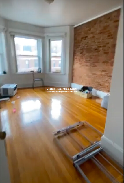 26 Hemenway St, Fenway