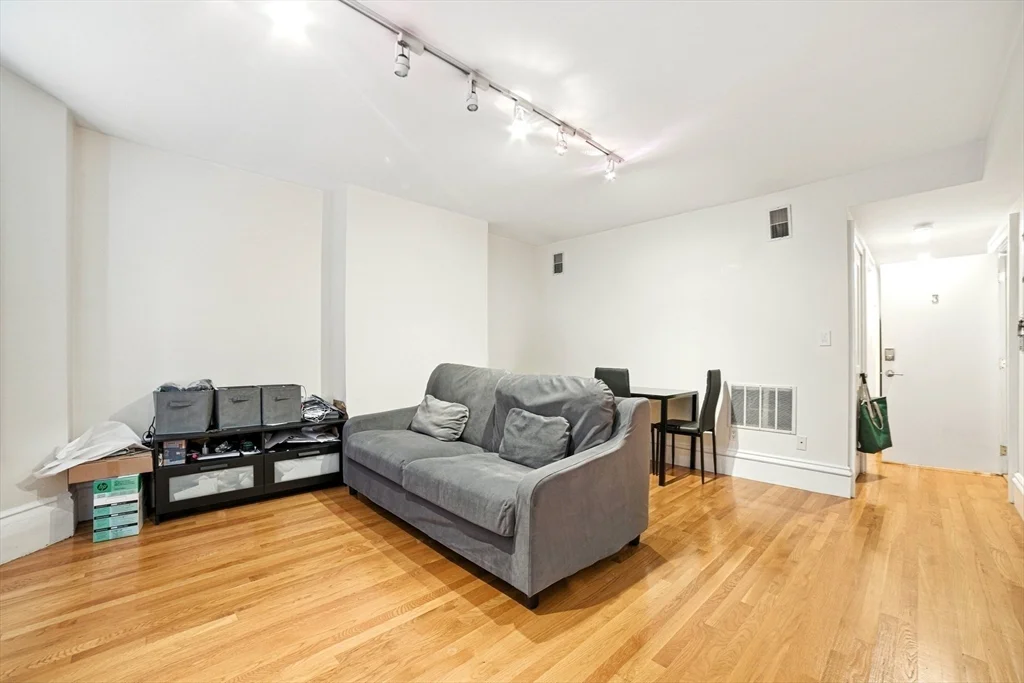 310 Shawmut Ave, South End