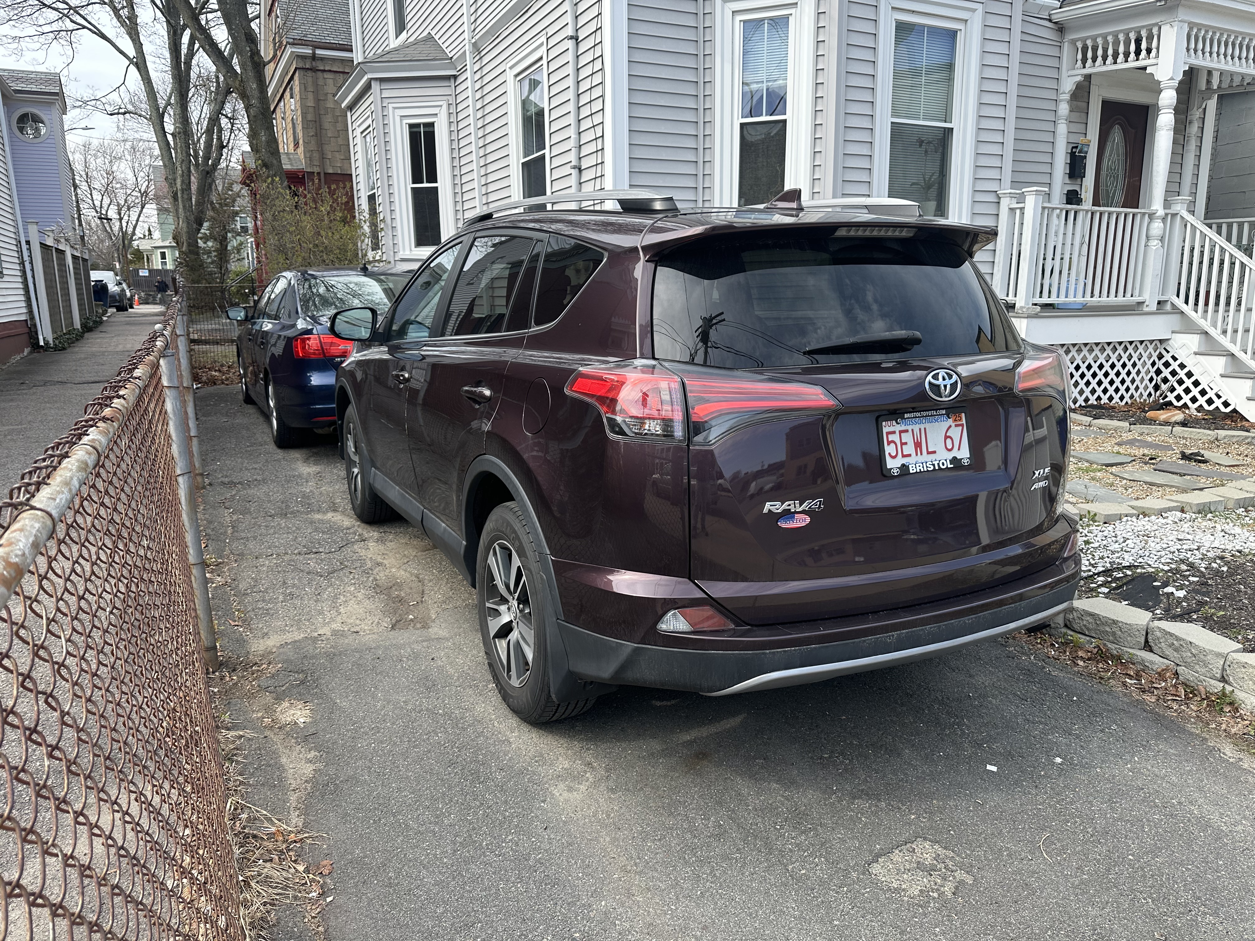 97 Dover St, Davis Square