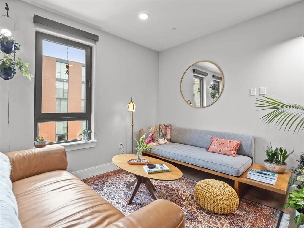 9 Central St, Spring Hill