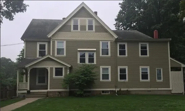 2 Elm, Wellesley