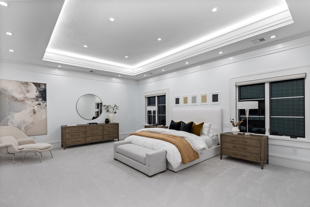 138 Woodland Rd, Brookline