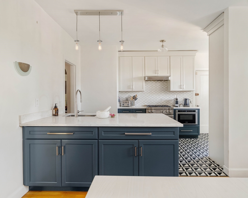 108 Sewall Ave, Coolidge Corner