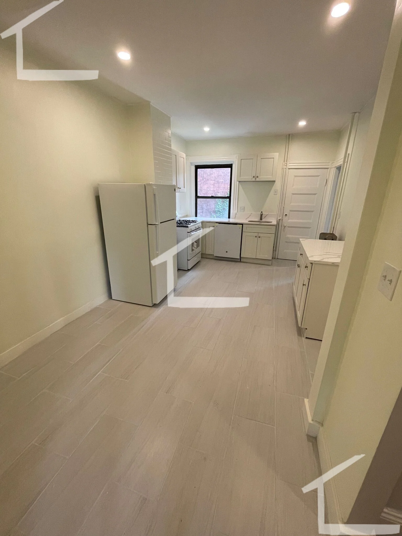 1855 Beacon St, Aspinwall Hill