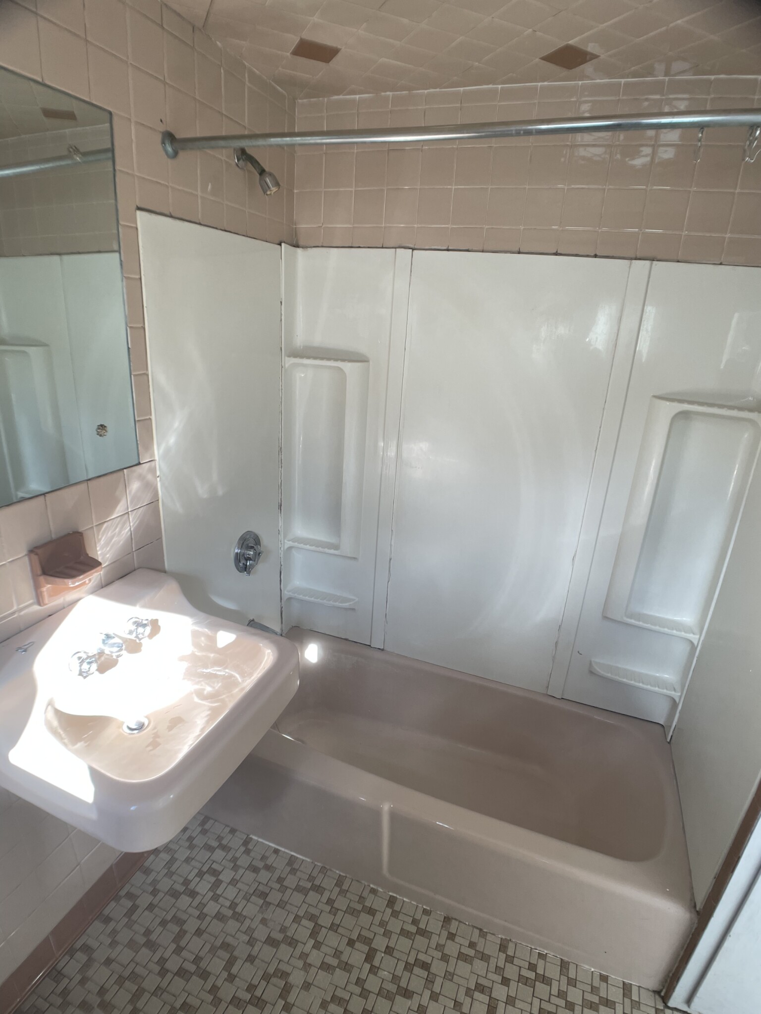 11 Clarendon Ave, Teele Square