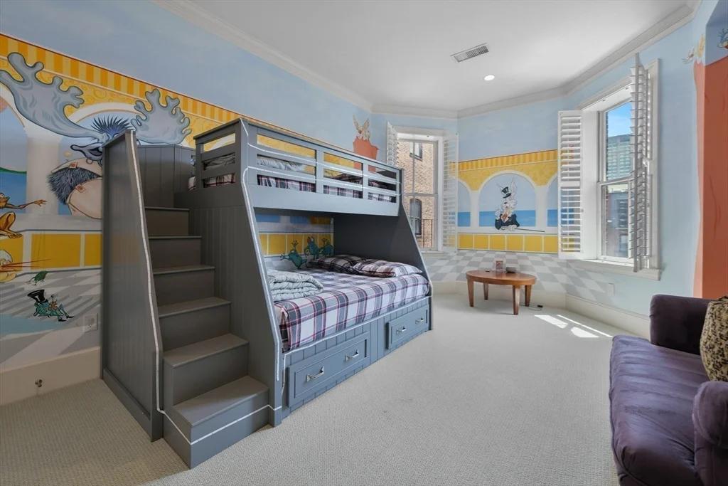 294 Commonwealth Ave, Back Bay