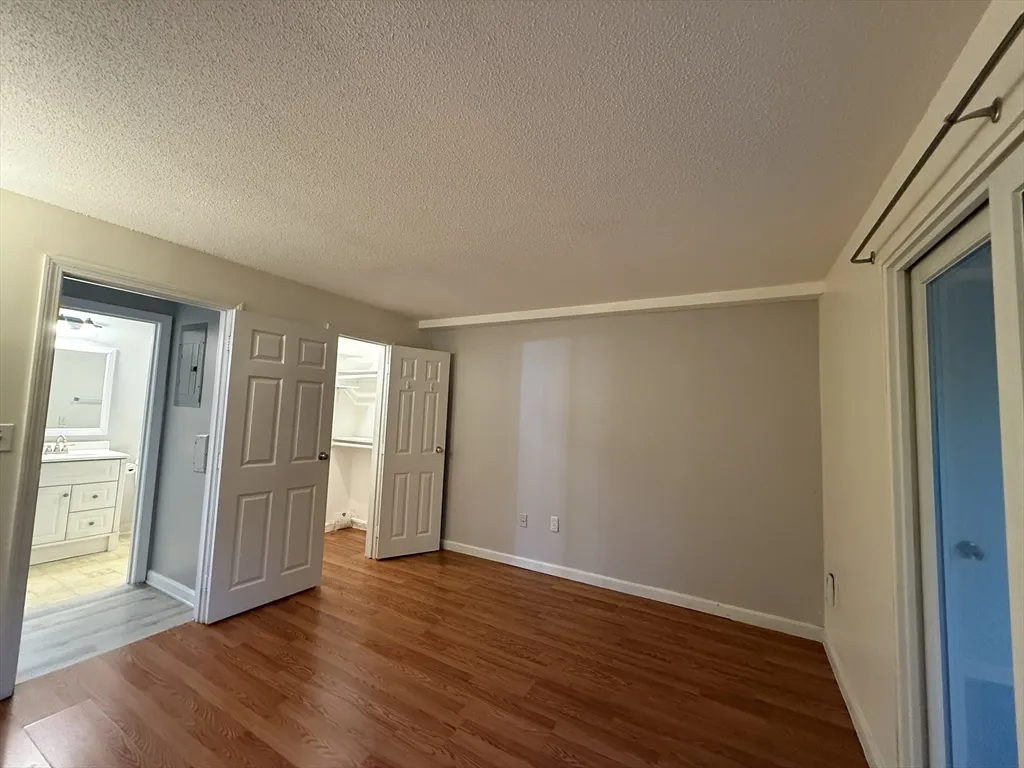 34 Walden Dr, Natick