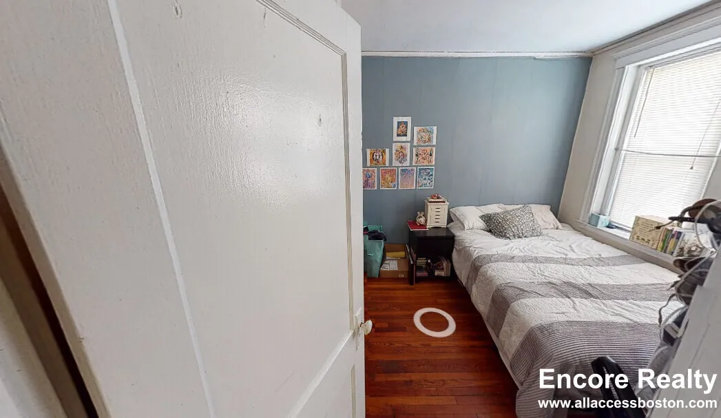 33 Walbridge St, Allston