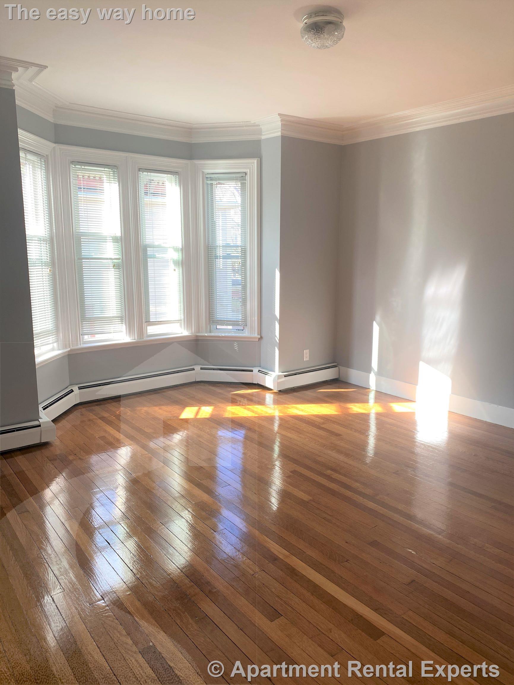 37 Spring St, Malden Center