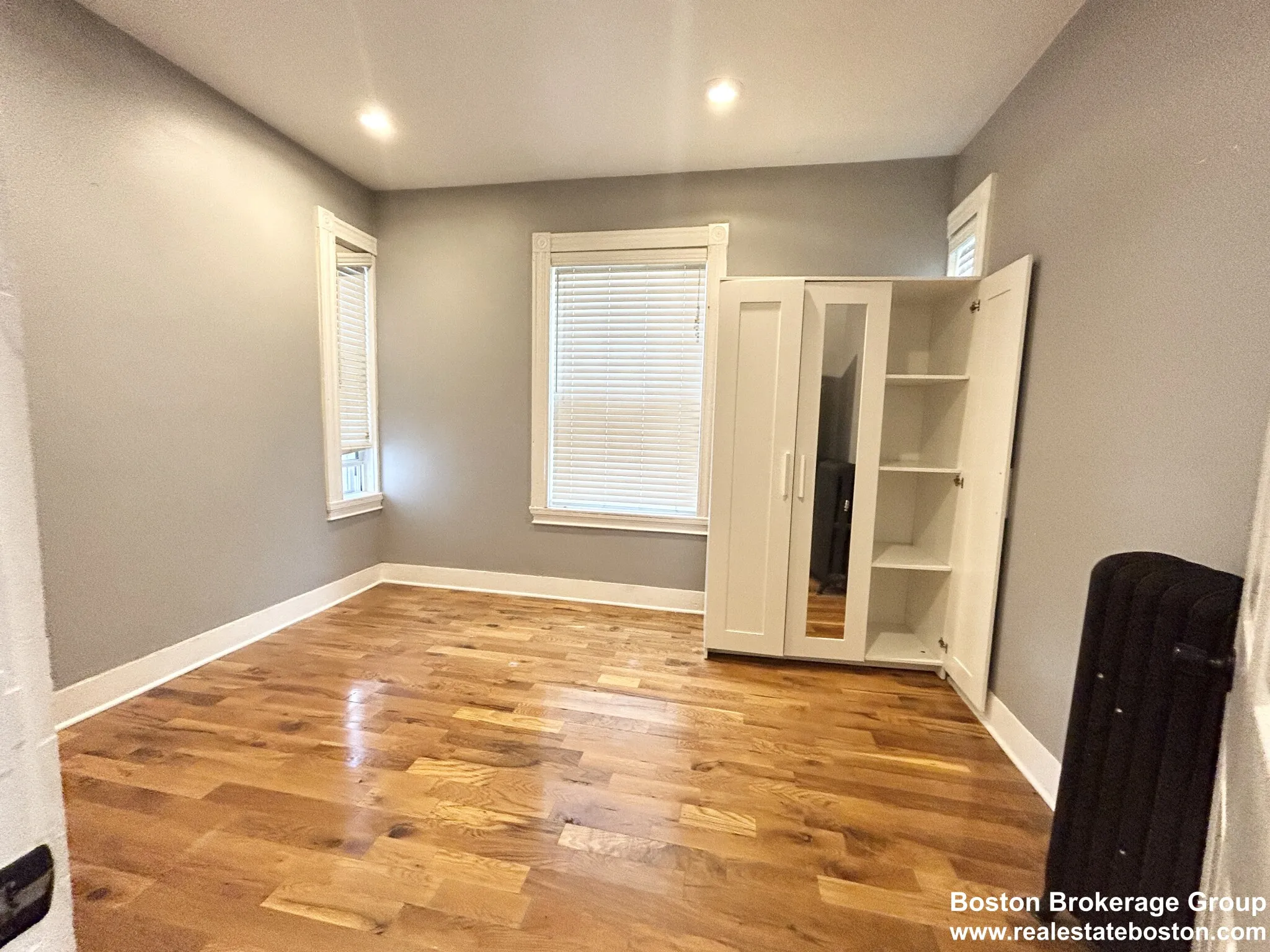 14 Batchelder St, Roxbury