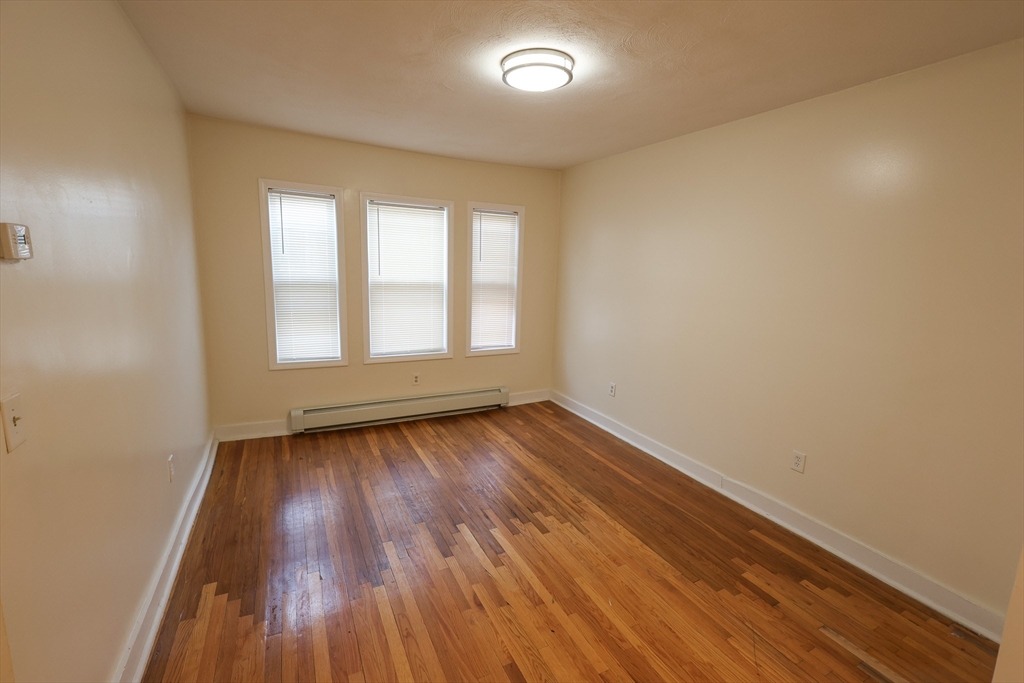 27 Fessenden St, Mattapan