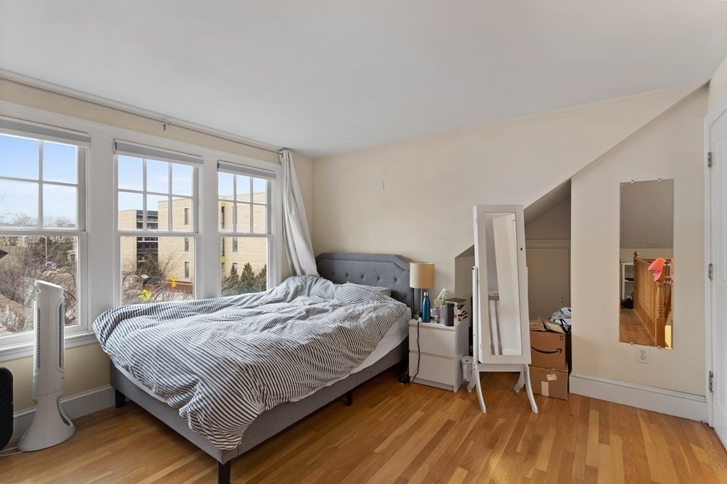 131 Putnam Ave, Cambridgeport