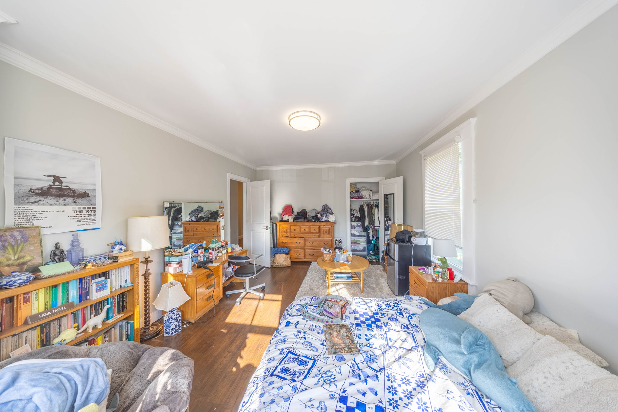 664 Moody St, South Side