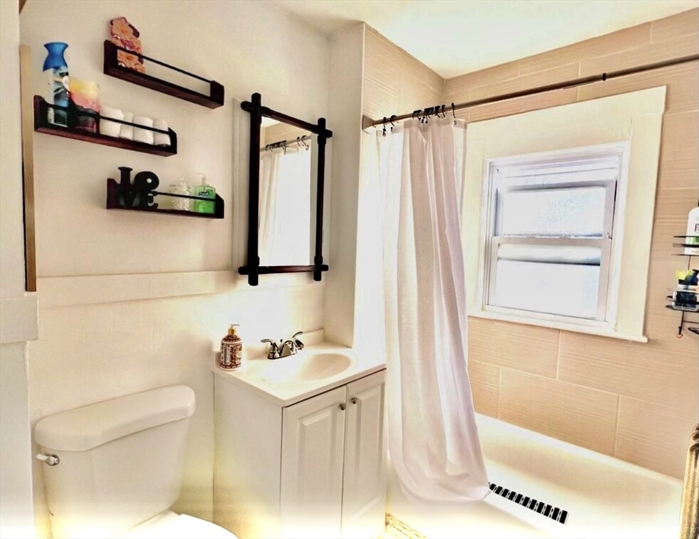 135 Mills St, Malden