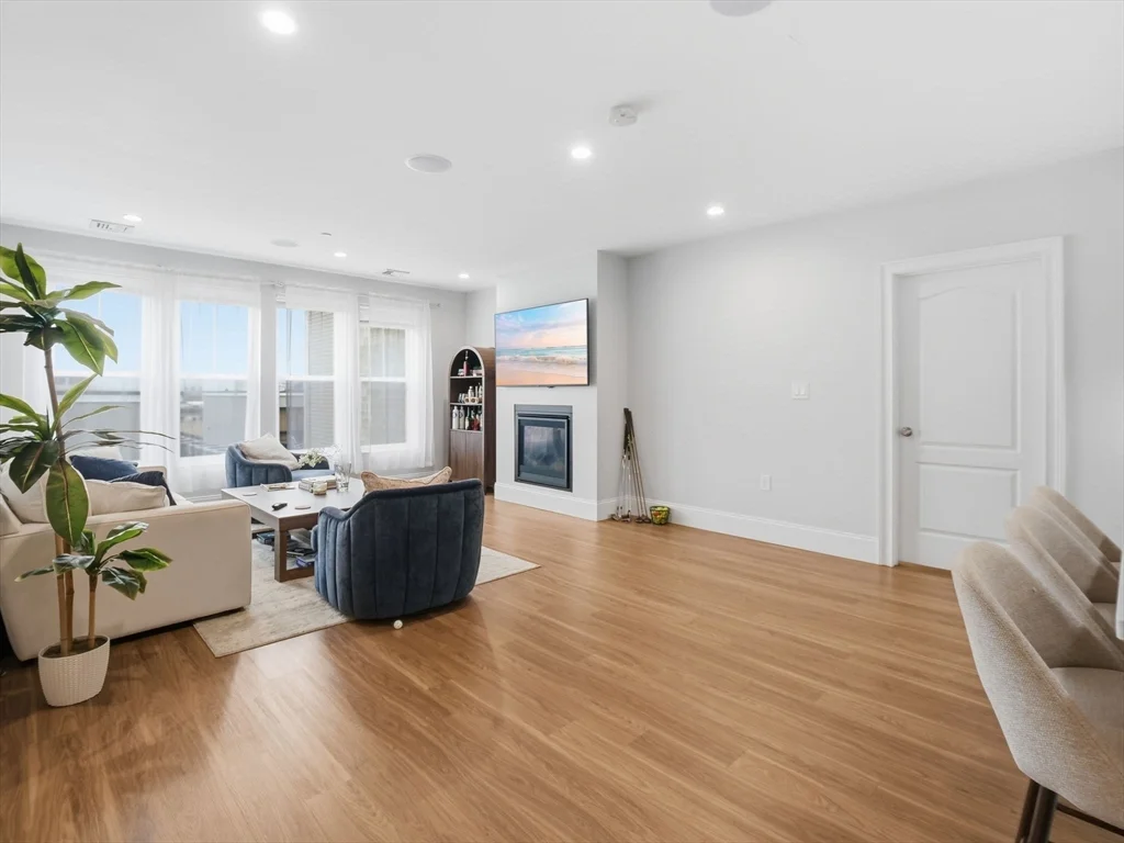 45 L St, South Boston