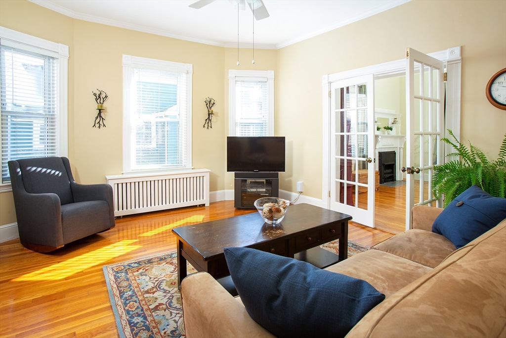 18 Hunt St, Watertown