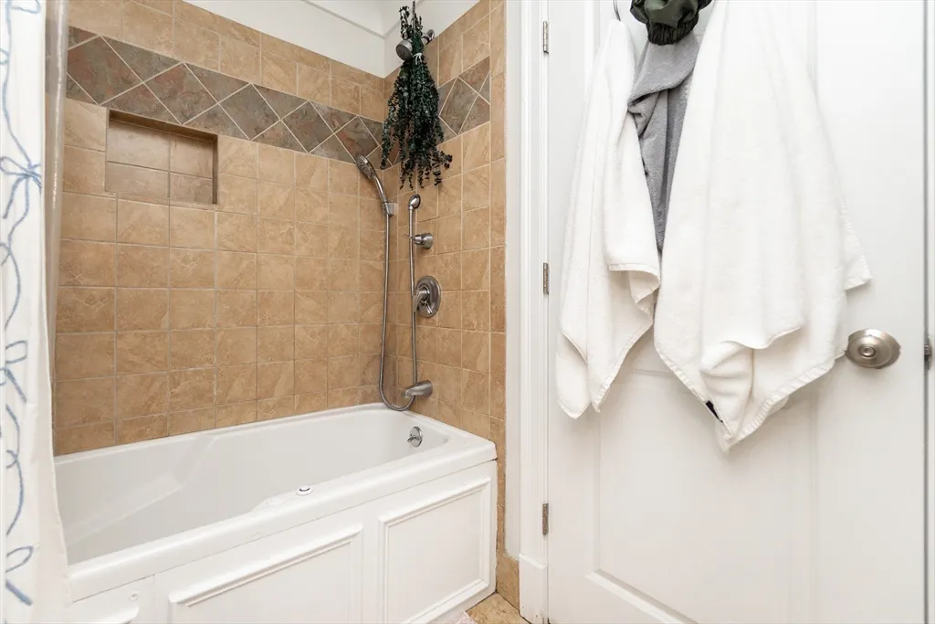 632 East Broadway, South Boston