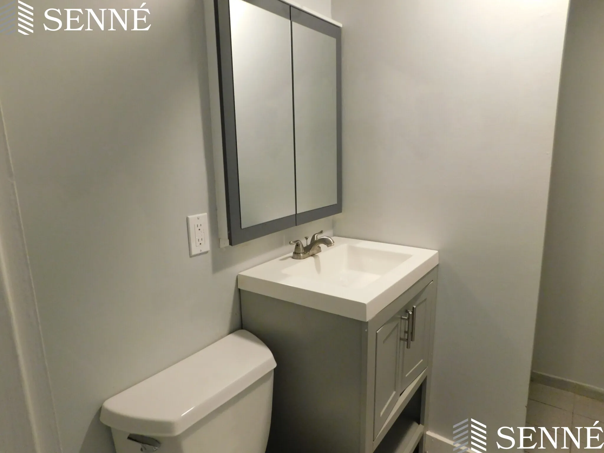 10 Avon Pl, Neighborhood Nine