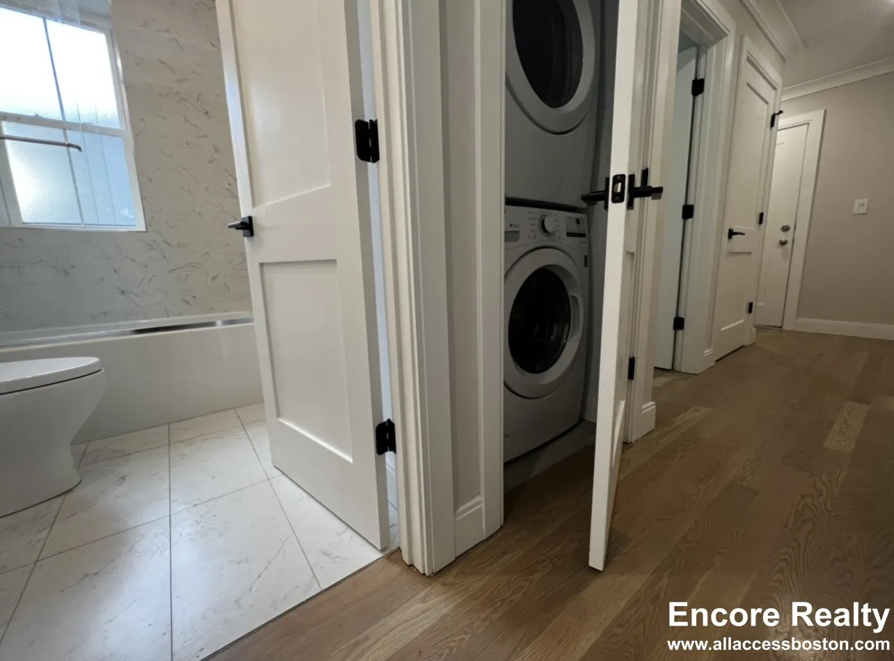 47 Englewood Ave, Brighton