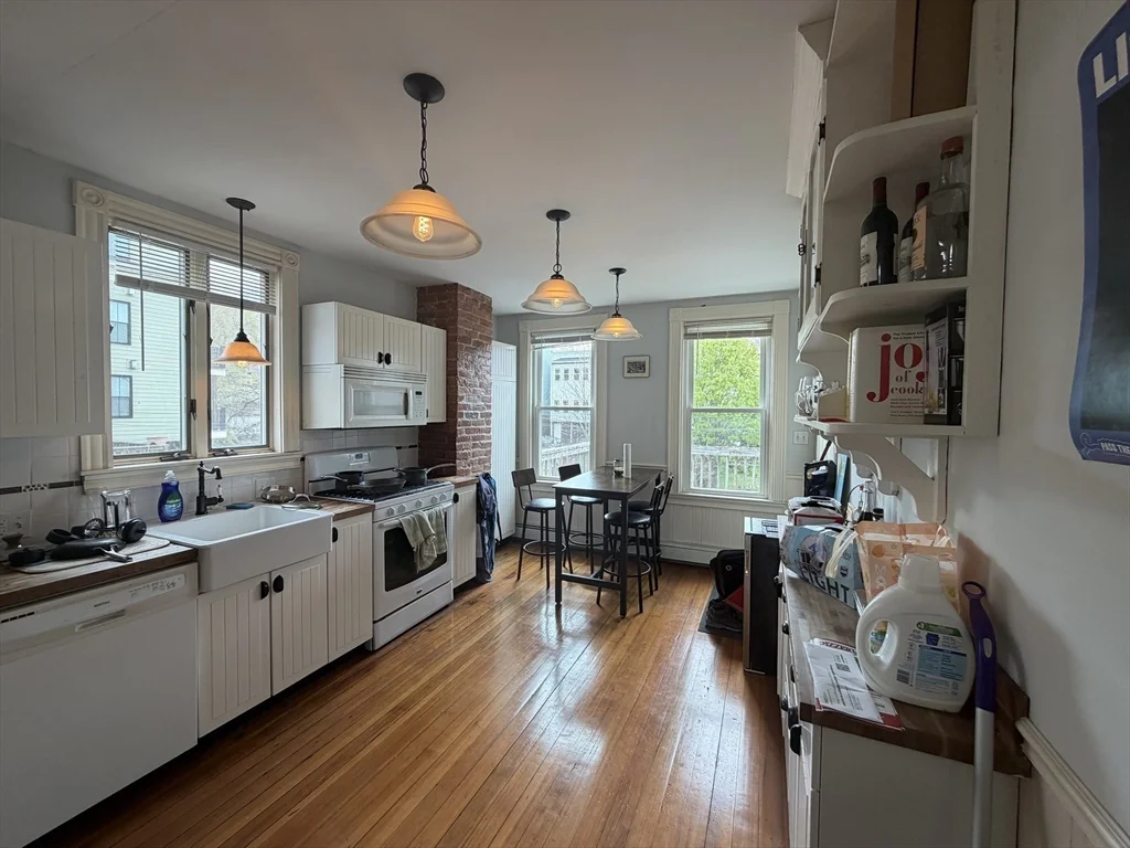703 E 2nd St, South Boston