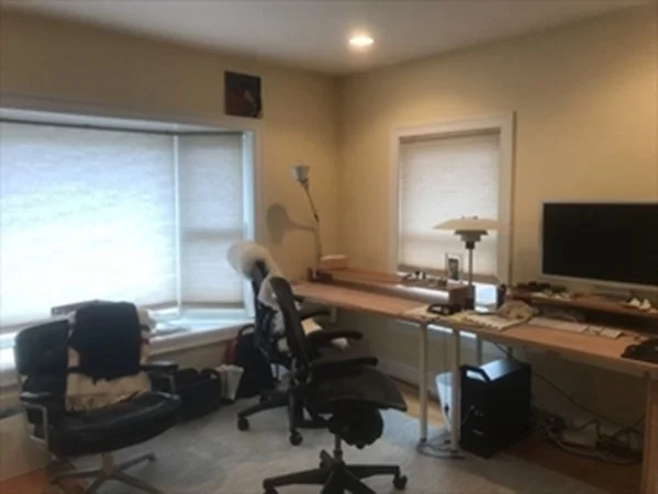 11 Oak St, Watertown