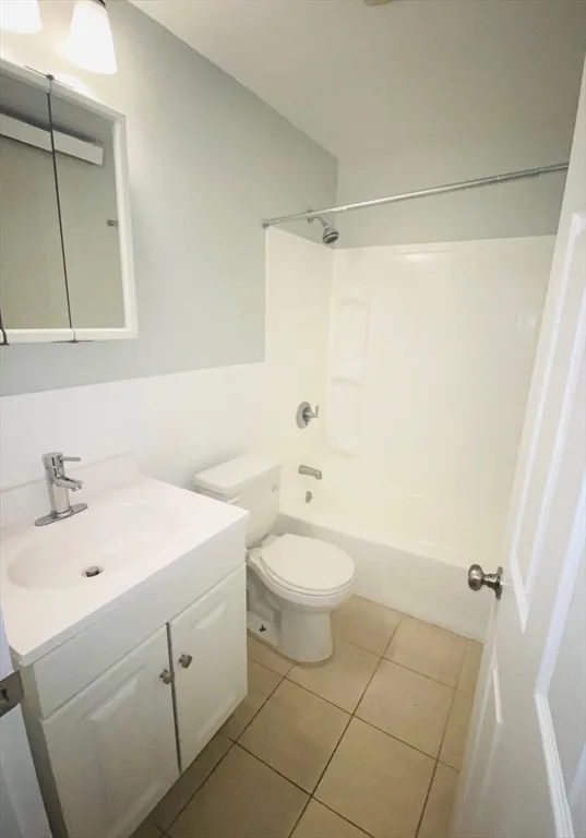 300 Meridian St, Central Square