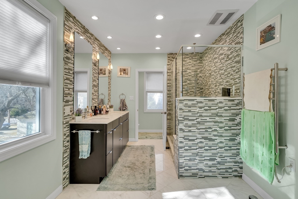 829 Chestnut St, Waban