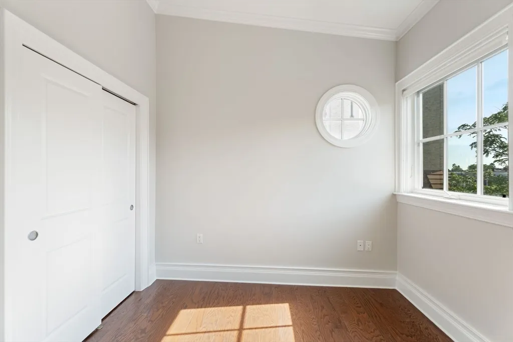 616 East 4th St, South Boston