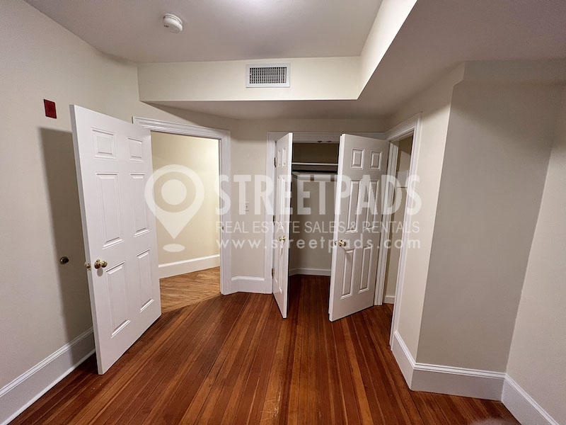 881 Massachusetts Ave, Central Square