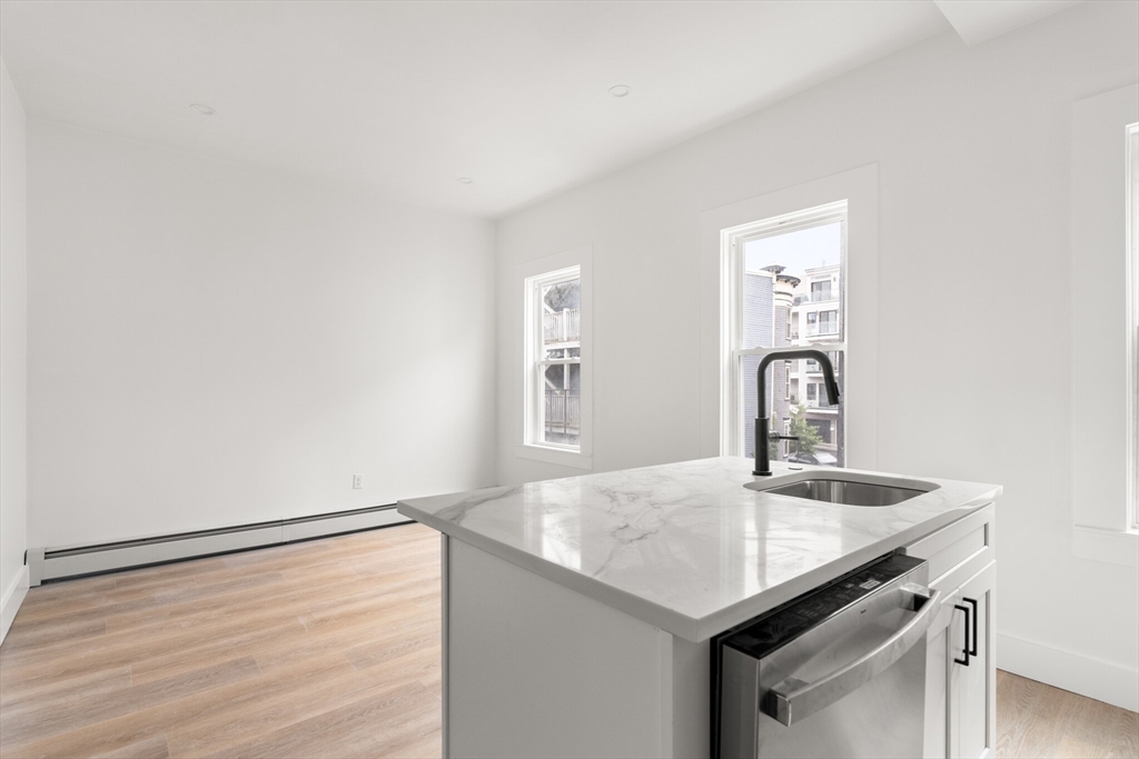 467 E 3rd St, South Boston