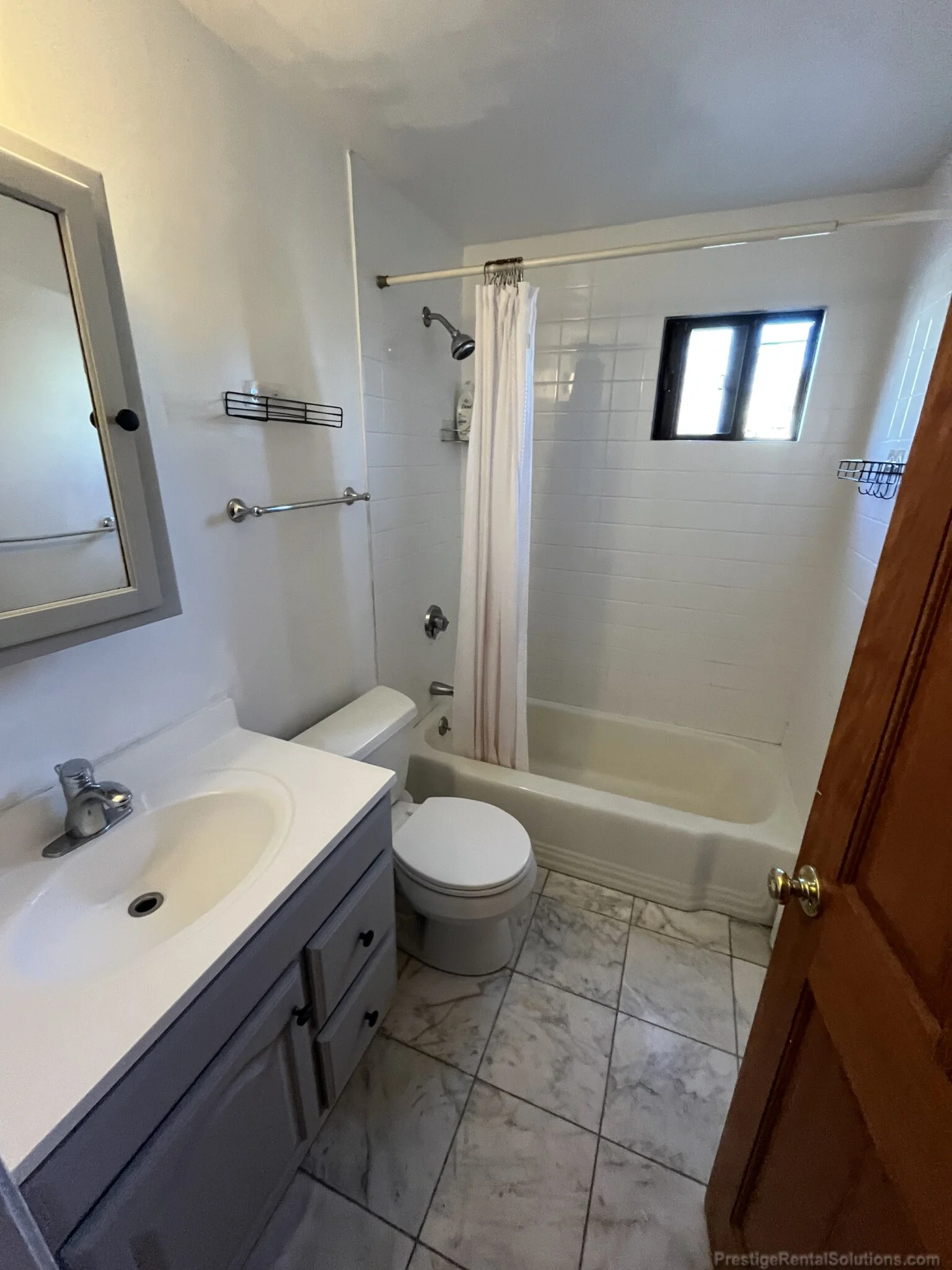 2 Winthrop St, Watertown