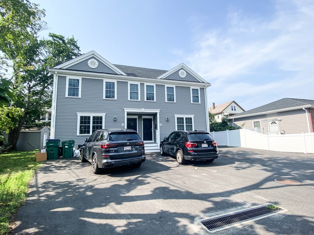 28 Woodruff Ave, Medford