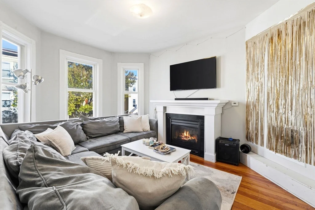 225 L St, South Boston