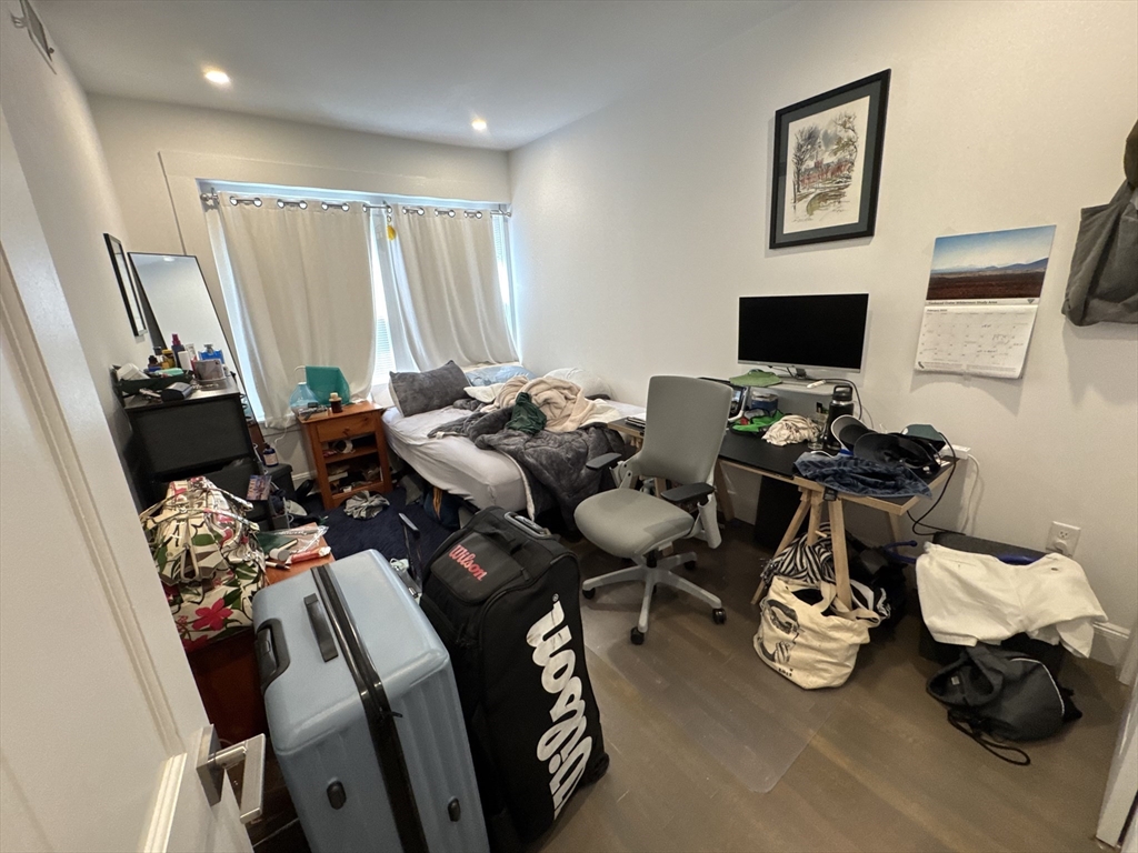 1406 Beacon St, Corey Hill