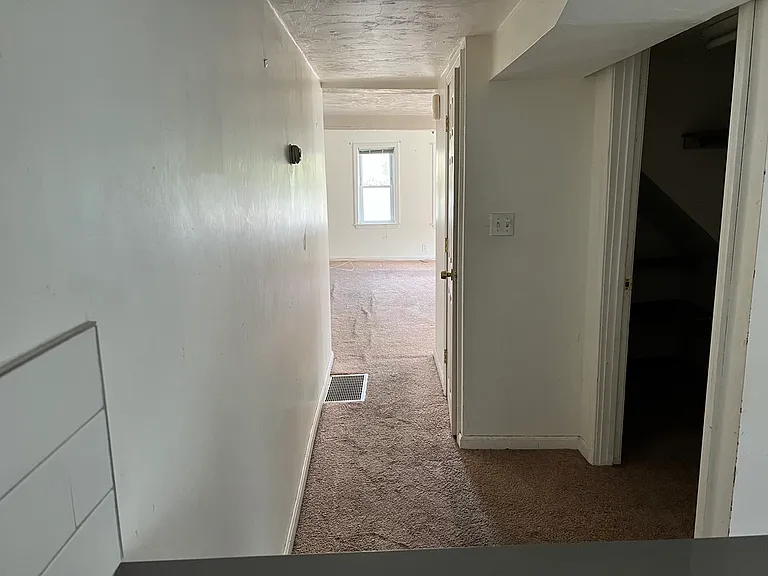 117 South St, Banks Square