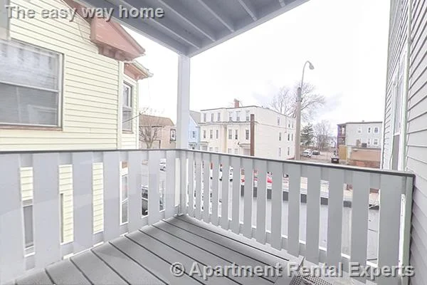 166 Broadway, East Somerville