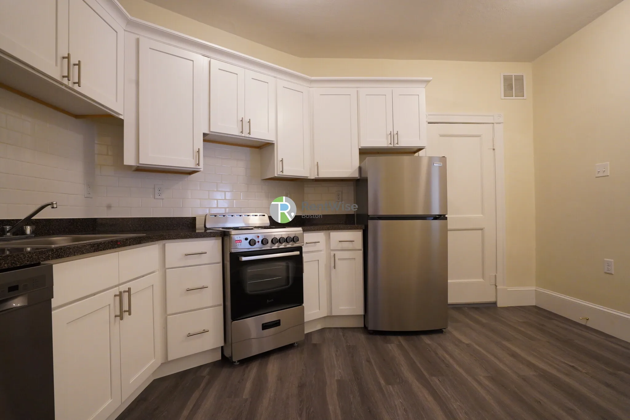 1595 Beacon St, Brookline