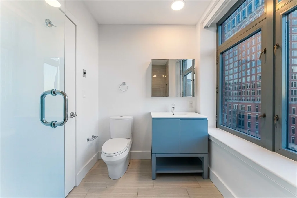 425 Boylston St, Back Bay