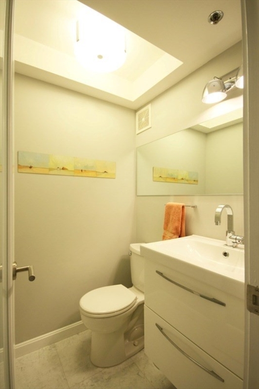 12 Stoneholm St, Fenway