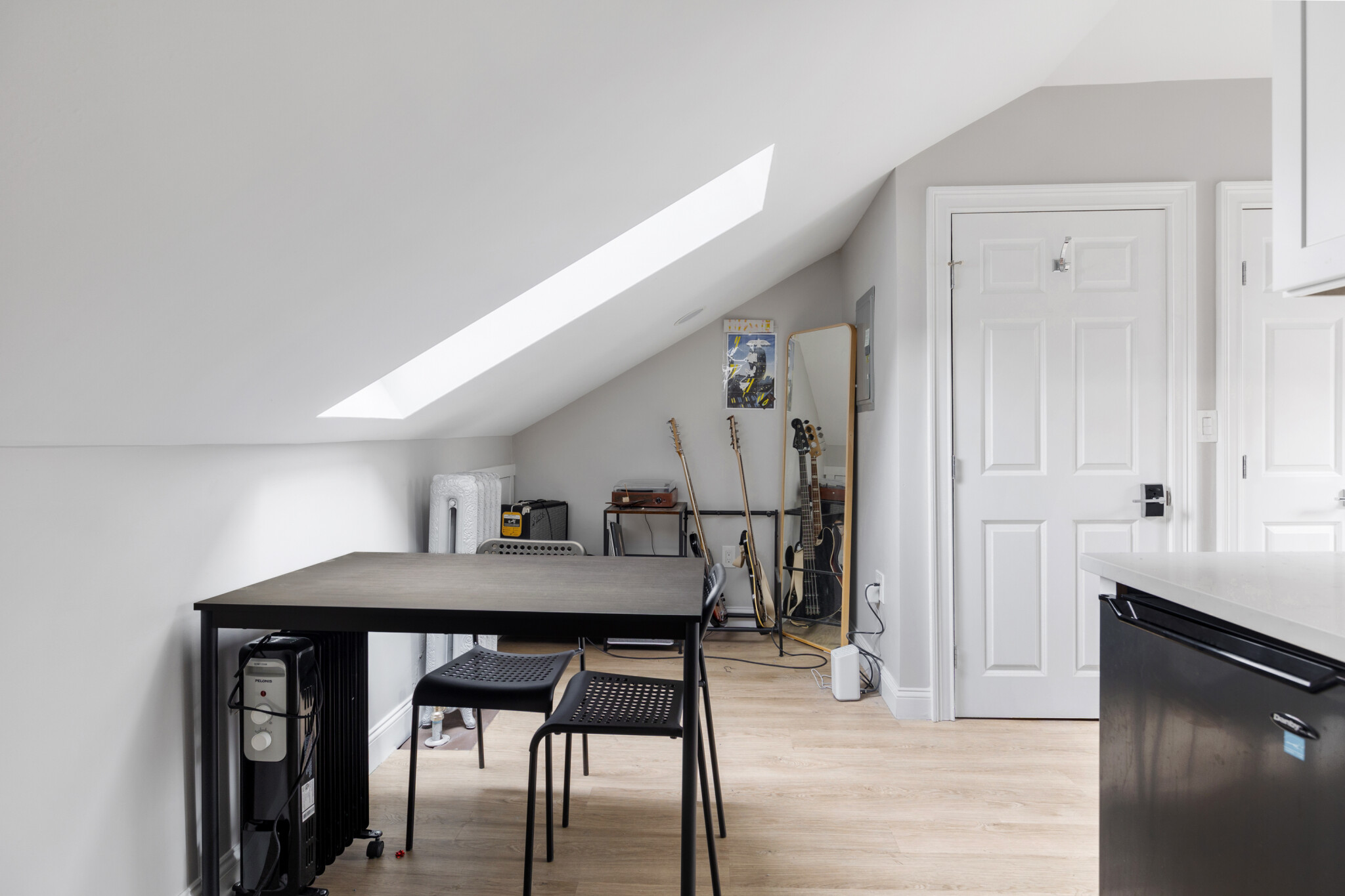 12 Derne St, Beacon Hill