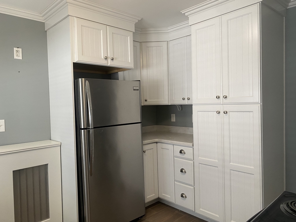 519 Belmont St, Belmont